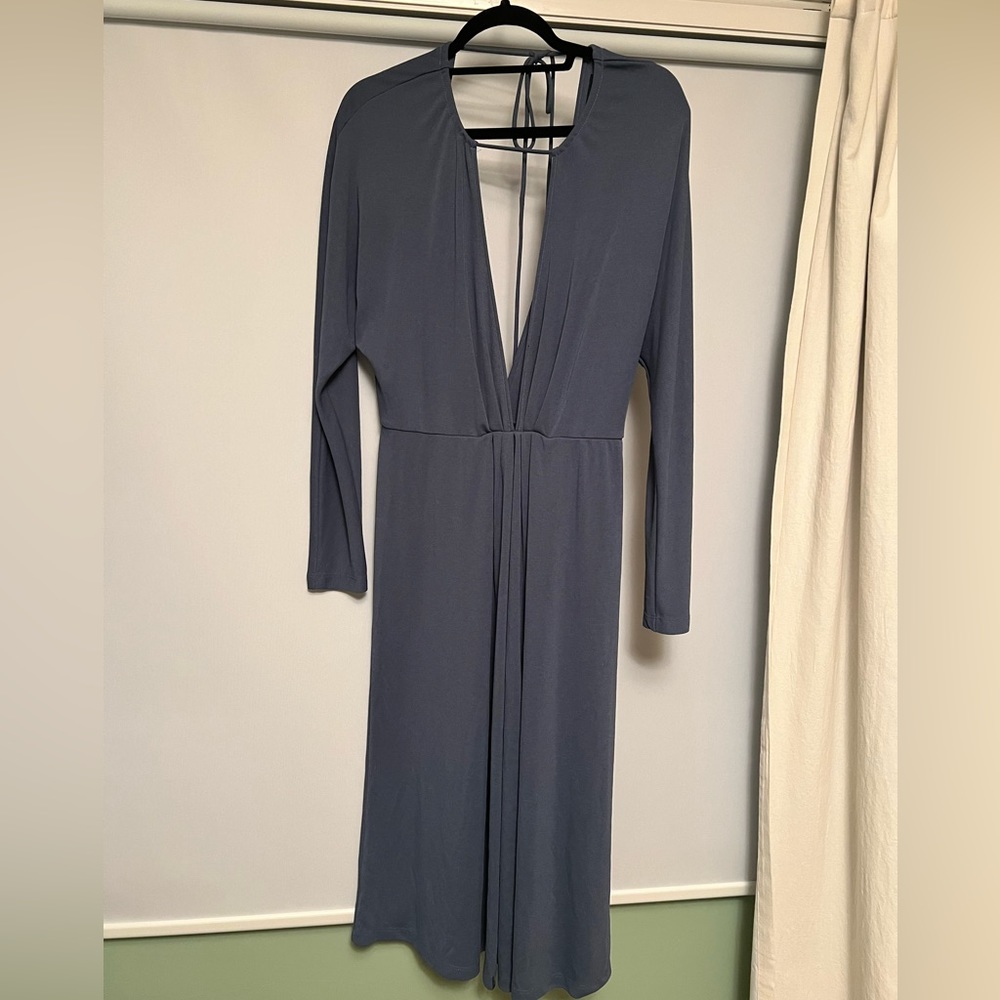 Reformation deep v dress, size M
